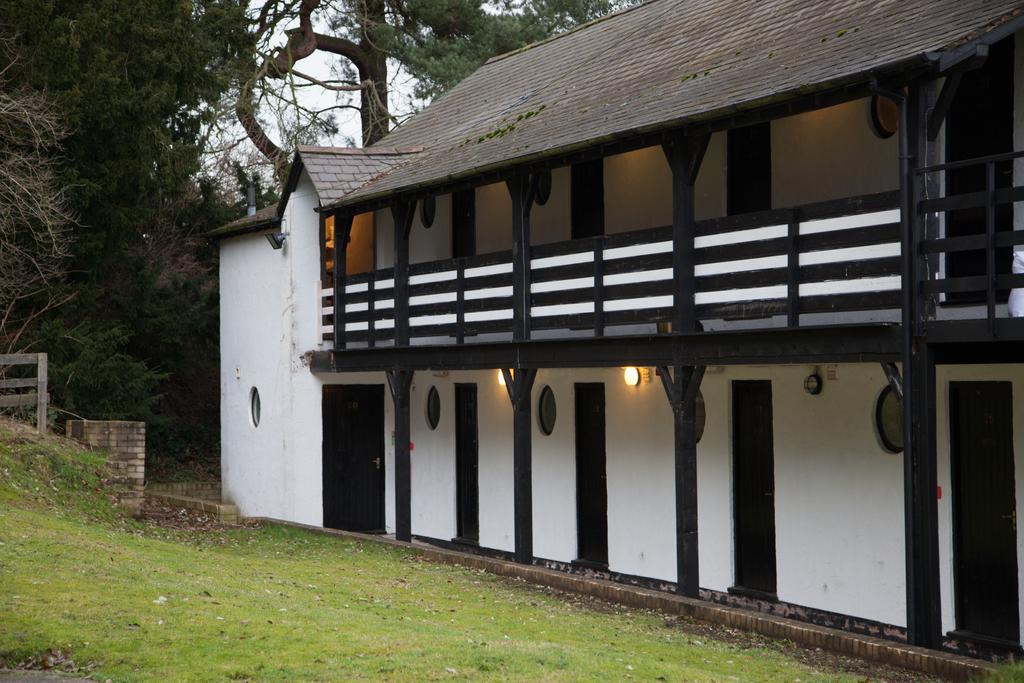 Trevor Arms Hotel Wrexham Exterior photo