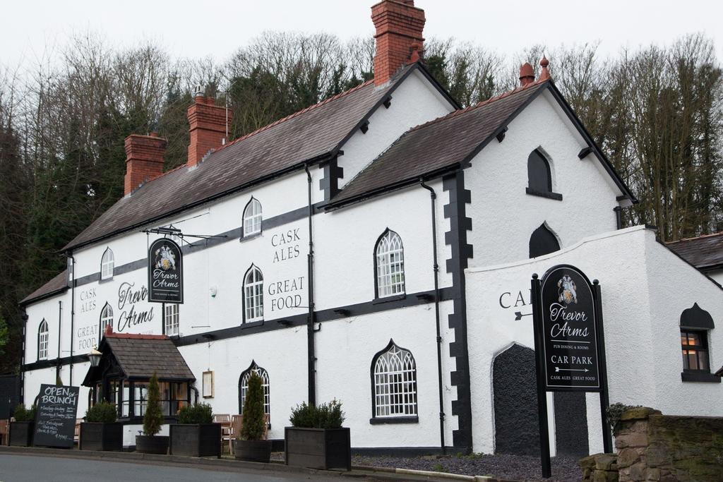 Trevor Arms Hotel Wrexham Exterior photo